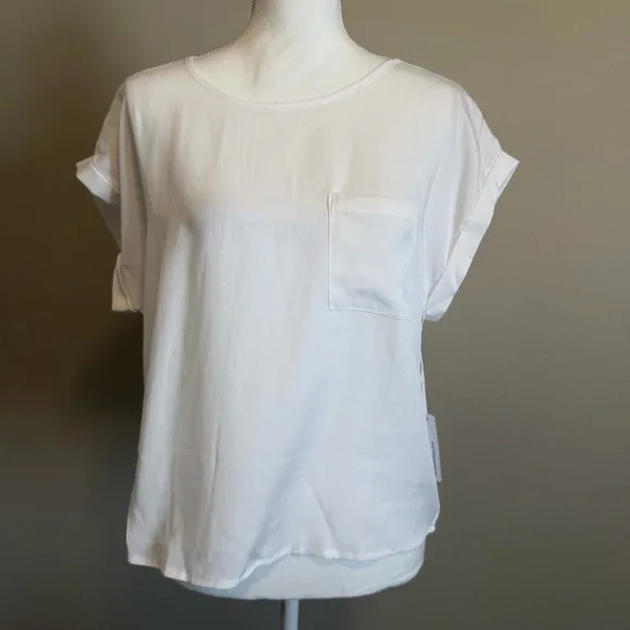 NWT SIX/FIFTY kaitlin button-back short sleeve top in white size medium women's - Picture 11 of 12